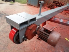 起重機(jī)平地運(yùn)行腳輪組合